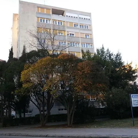 아파트 Sime